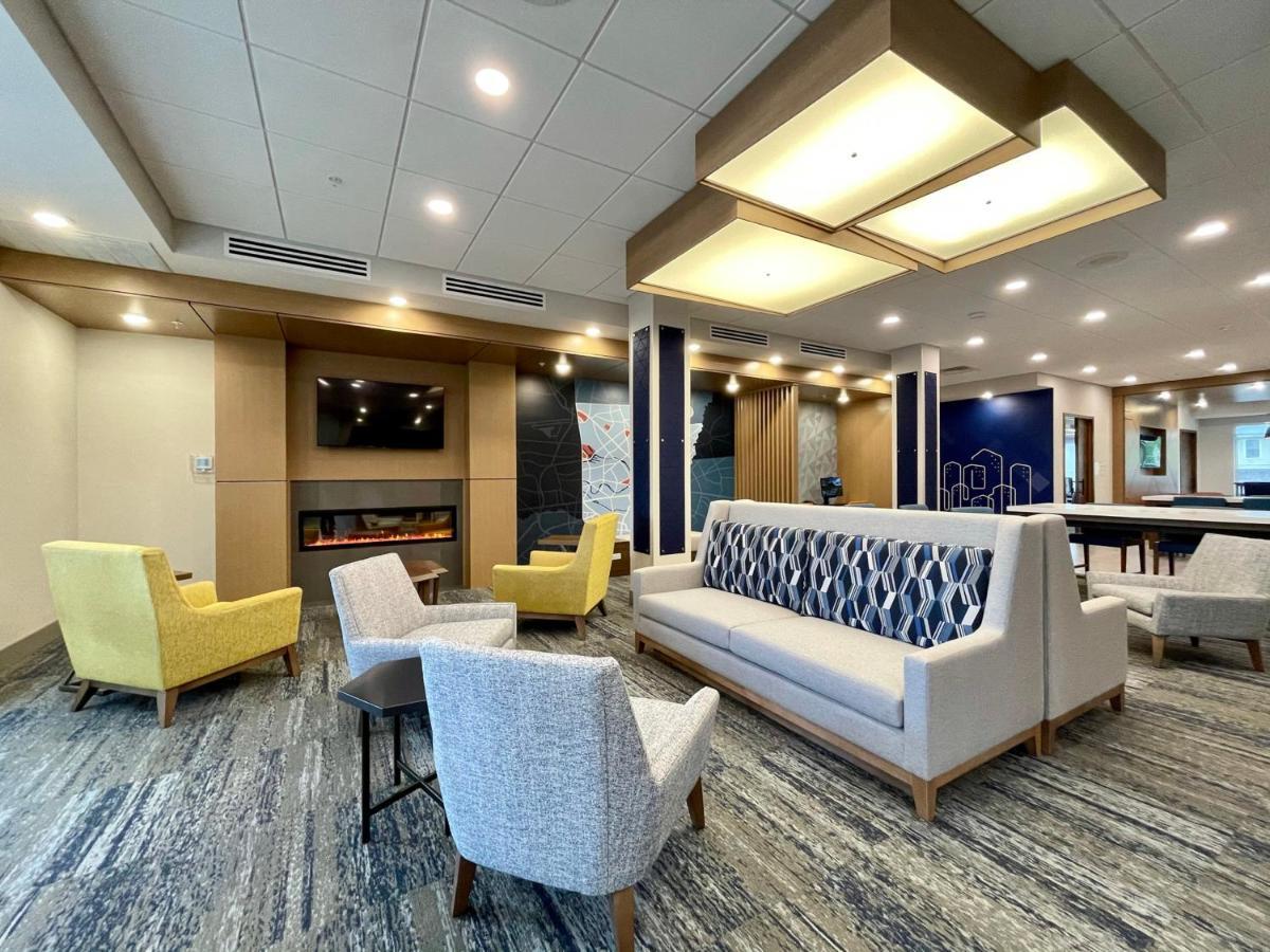 Express & - Ft. Smith - Airport By Ihg Hotel Fort Smith
