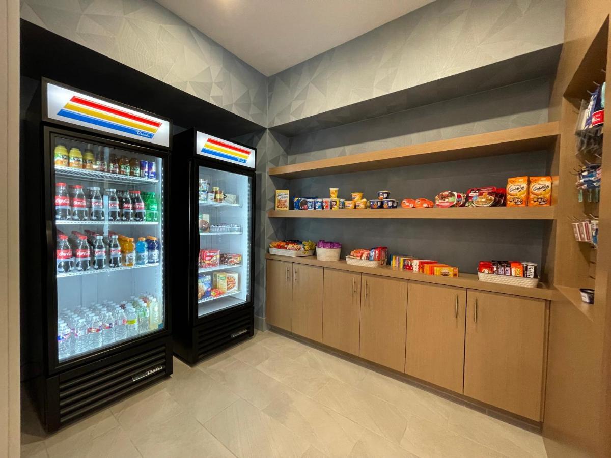 Express & - Ft. Smith - Airport By Ihg Hotel